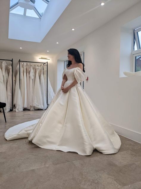 Mikado silk ballgown Magnificent Wedding Dress, Big Satin Wedding Dress Ball Gowns, Dramatic Ball Gown Wedding Dress, Silk Ballgown Wedding Dress With Sleeves, Dramatic Wedding Dress Ballgown, Silk Ball Gown Wedding Dress, Poofy Sleeve Wedding Dress, Silk Wedding Dress Ballgown, Silk Ballgown Wedding Dress