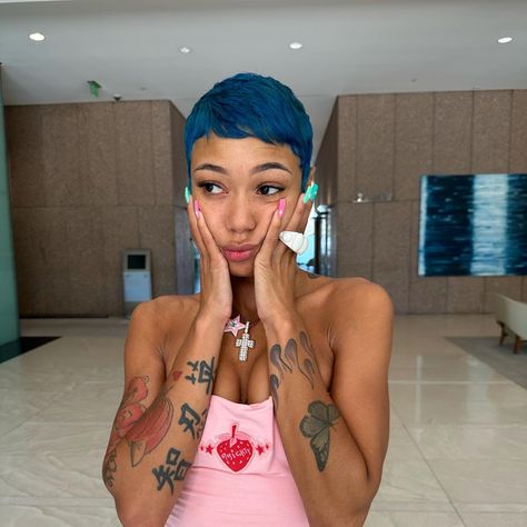 @ / coileray on IG Blue Pixie Cut, Dyed Pixie Cut, Pixie Cut Black Women, Bangs Back, Cut Life, Female Rappers, Hair Life, Baddie Outfits Casual, Pixie Hairstyles