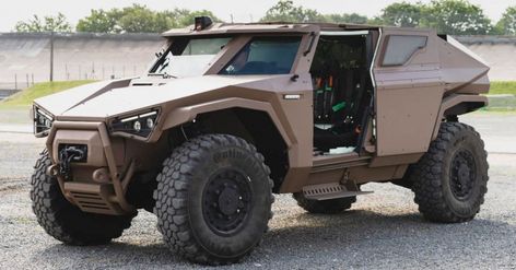 New Military Jeep By Volvo Can Drive Sideways Concept Vehicles Sci Fi, Tactical Truck, Armored Vehicle, Military Jeep, Bug Out Vehicle, Military Armor, Dream Cars Jeep, Work Gear, Military Helicopter