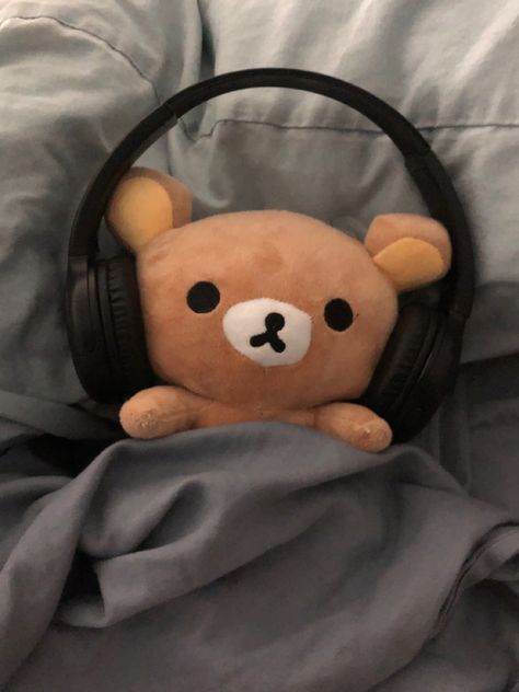 Rilakkuma, Cute Bear, Friday Night, Headphones, Teddy Bear, Bed