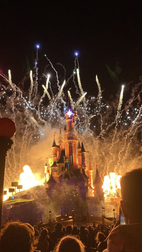 Fireworks Show, Disneyland Paris, Fireworks, Disneyland, Paris, Quick Saves