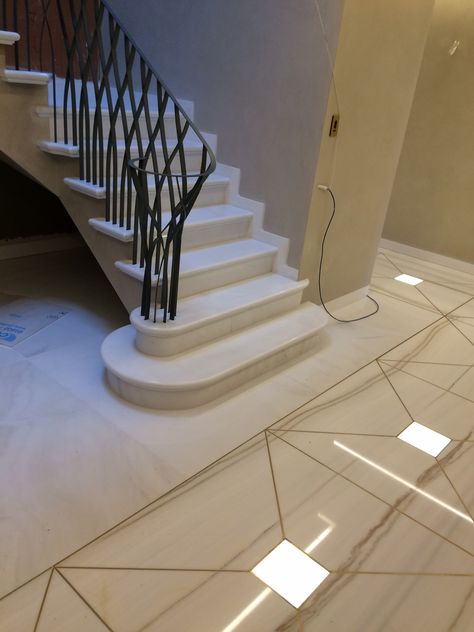 Bianco Lasa Marble, White Marble Stairs, Step Design, White Marble Floor, Marble Stairs, Stairway Design, Steps Design, White Onyx, Italian Marble