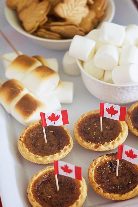 Canada Day Food, White Party Foods, Canada Party, Canadian Party, Perfect French Fries, Canada Day Party, Maple Leaf Cookies, Canada Holiday, Leaf Cookies