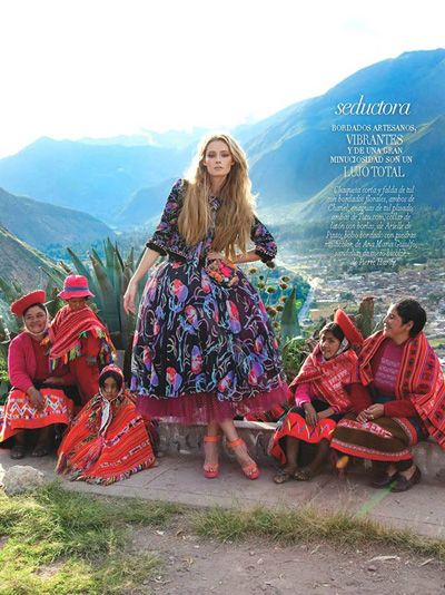 gorgeous Vogue #Mexico shoot, inspired by the colors and textiles of Mexico. All she need sis a few LitanyJewelry gemstone #milagros to compliment that fantastic dress!...www.litanyjewelry.com Moda Peru, Magazine Vogue, Gerhard Richter, Mario Testino, Mode Boho, Pierre Hardy, We Are The World, Cover Model, Vogue Magazine