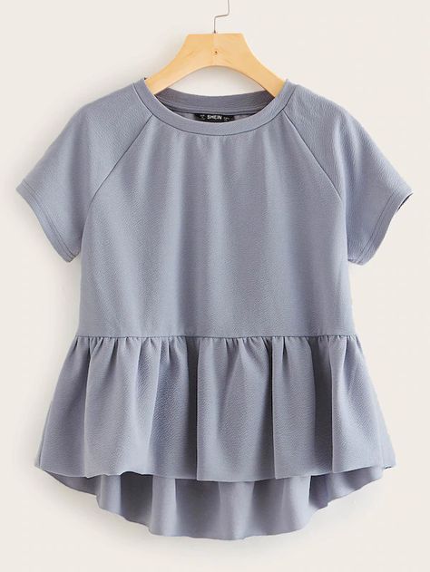 Solid Raglan Sleeve Peplum Top | SHEIN USA Peplum Tops, Stil Boho, Fashion Tops Blouse, Top Shein, Trendy Fashion Tops, Fashionista Clothes, Indian Fashion Dresses, Girls Fashion Clothes, Women T Shirts