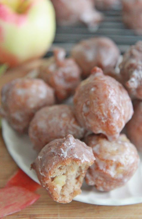 Doughnuts Recipe, State Fair Food, Divas Can Cook, Apple Fritter, Carnival Food, Fritter Recipes, Homemade Donuts, Apple Fritters, Doughnut Recipe