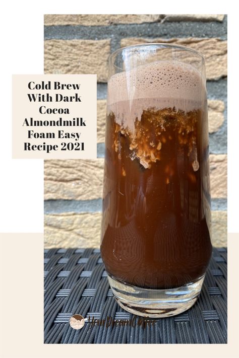 Make a delicious cold brew with dark cocoa almondmilk foam coffee. Learn to make cold brew coffee, mocha sauce, and almond milk cold foam! Almond Milk Cold Foam Recipe, Almond Milk Cold Foam, Coffee Nutrition Facts, Mocha Sauce, Foam Coffee, Make Cold Brew, Almond Milk Coffee, Chocolate Almond Milk, Cold Brew Recipe