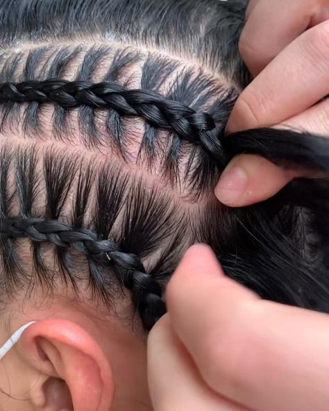 Mens straight back cornrows Cornrow Hairstyle, Cornrows Natural Hair, African Hair Braiding Styles, Braided Cornrow Hairstyles, Hair Braid Videos, Trendy Hairstyle, Hair Twist Styles, Straight Back, Natural Hair Styles Easy