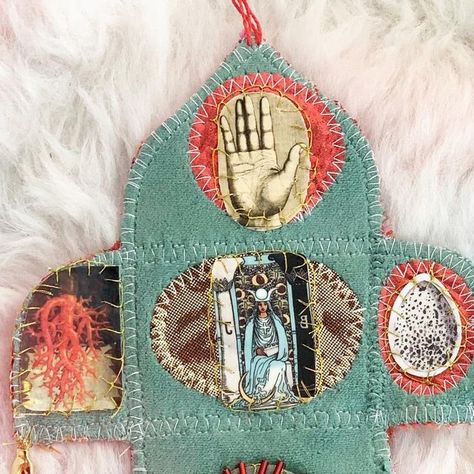 Pocket Shrine Diy, Manifestation Altar, Prosperity Altar, Forest Altar, Pocket Oratory, Traveling Altar, Love Altar, Pocket Altar, Magick Crafts