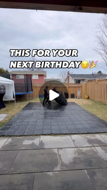 Inflatable Club Party, Inflatable Nightclub Party, Garage Decorating Ideas For Party, Garage Birthday Party Ideas, Rooftop Birthday Party Ideas, Garage Party Set Up Ideas, Inflatable Club, Party Room Ideas, Kickback Party Ideas