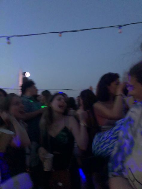 Prom On A Boat, Party Boat Aesthetic, Lake Party Aesthetic, Boat Party Aesthetic, Yacht Party Aesthetic, Croatia Party, April Vibes, Prom Venues, Yatch Boat