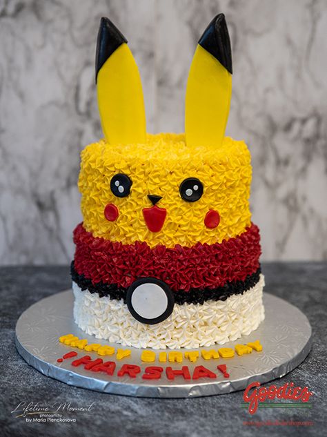 Pokémon Cake, Gold Fondant, Pikachu Cake, Pokémon Party, Paw Patrol Birthday Cake, Tiered Cakes Birthday, 7 Birthday, Rainbow Birthday Cake, Pokemon Cake