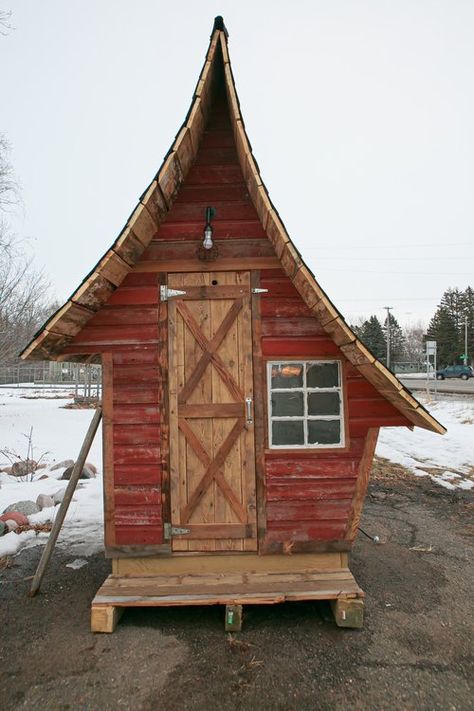 Hillside Building, Wood Sheds, Small Garden Shed, Cabin Plans With Loft, Curved Roof, Out House, Crooked House, House Silhouette, Woodworking Projects Unique