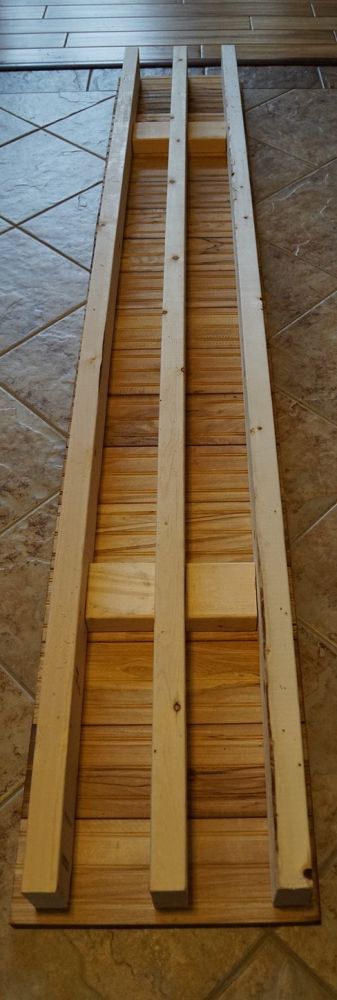 Leftover Flooring Bench Leftover Flooring, Diy Foyer, Patio Chairs Diy, Making A Bench, Rustic Furniture Diy, Furniture Woodworking, Rustic Woodworking, Bench Diy, Furniture Logo