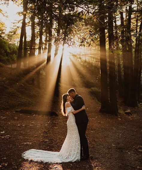 [RECOMMENDED VENDOR INSTAZINE | Post 4 of 6]  @jennycollen is a California wedding photographer based in Los Angeles. She specializes in intimate weddings and elopements and thrives showcasing wide landscapes like Yosemite Joshua Tree and Big Sur.  SCB Photographer: @jennycollen  #scbxjennycollen #scbinstazine #southerncaliforniabride #weddingdreams #weddingdecor #weddingday #weddinginspiration #instawedding #weddingideas #instawed #stylemepretty #weddingblog #thedailywedding #weddingplanner #in Teen Couple, Big Sur Elopement, Redwood Wedding, Forest Elopement, Wedding Photography Checklist, Two Year Anniversary, Friend Photography, Wedding Picture Poses, Redwood Forest