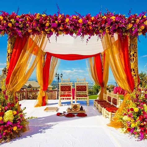 #goals outside mandap Mandap Designs Outdoor, Small Indian Wedding, Indian Style Wedding, Floral Mandap, Peach Weddings, Hindu Wedding Decorations, Hindu Weddings, Mandap Design, Wedding Day Decor