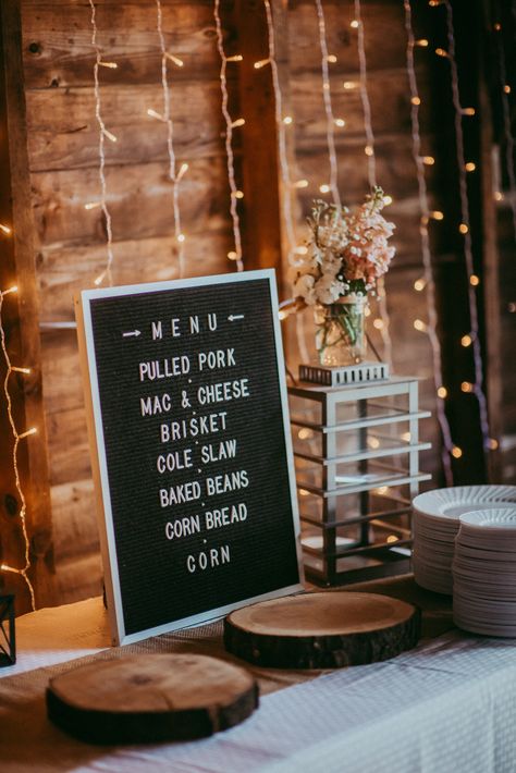 Bbq Wedding Reception Food Buffet Menu Boards, Cheap Wedding Food Ideas For 200 People, Brisket Wedding Buffet, Bbq Wedding Appetizers, Wedding Food Stations Bbq, Backyard Wedding Food Table, Elopement Bbq Reception, Bbq At A Wedding, Wedding Mac And Cheese