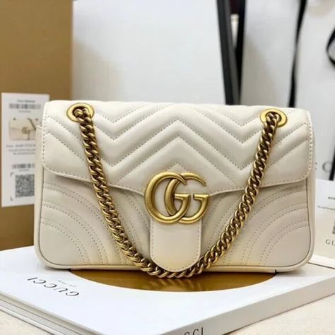 壟壟Gucci Small GG Marmont 2.0 Matelasse Leather Shoulder Bag Mystic White Gg Marmont Small Shoulder Bag, Gucci Gg Marmont Small, Nice Gifts, Metallic Pants, Ar Accessories, Gucci Gg Marmont, Gg Marmont, Gucci Handbags, Garment Bags