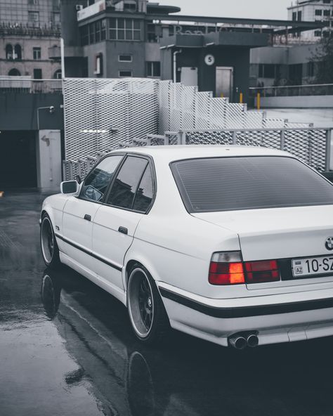 Bmw New Cars, E34 Bmw, Bmw White, Bmw 525, Бмв X3, Luxury Car Photos, Serie Bmw, Bmw 540i, Bmw Art