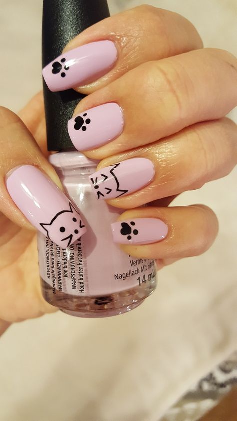 Cat Paw Print Nail Designs, Kitty Cat Nails Design, Cats Nail Art, Simple Cat Nail Art, Cat Paws Nail Art, Easy Cat Nail Art, Simple Cat Nail Designs, Cat Nail Art Designs Kitty, Cat Nail Designs Cute