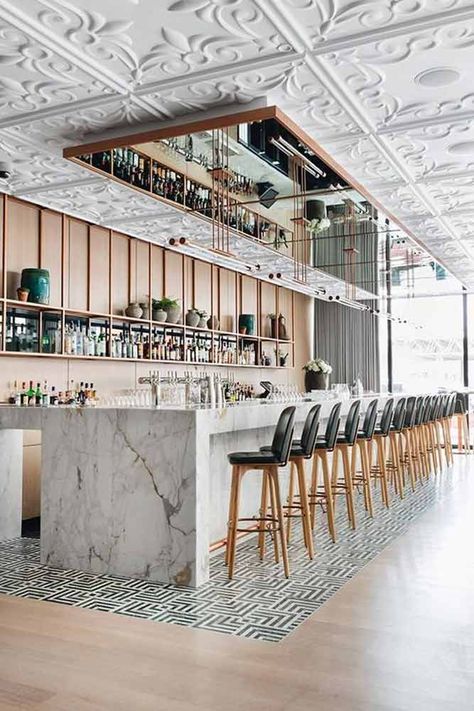 Lake House Interior, Modern Home Bar, Home Bar Design, Bar Interior Design, Home Bar Designs, Modern Restaurant, Bar Interior, Bar Design Restaurant, House Restaurant