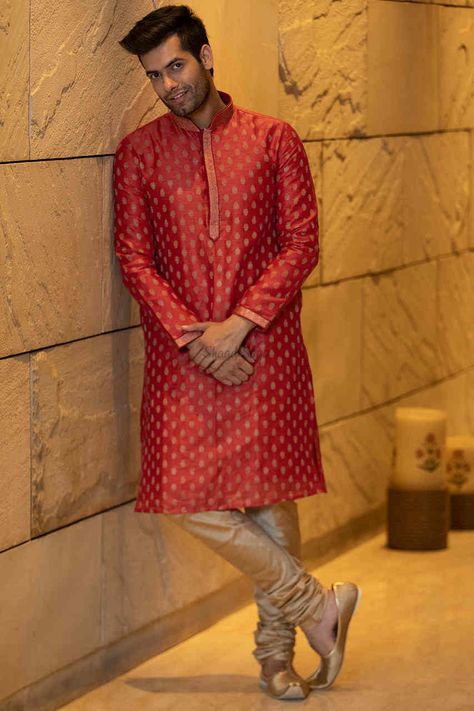 Kurta Designs Men's, Khadi Kurta, Mens Ethnic Wear, Fusion Wear, Red Kurta, Men's Kurta, Kurta Men, Custom Made Suits, Dress Men