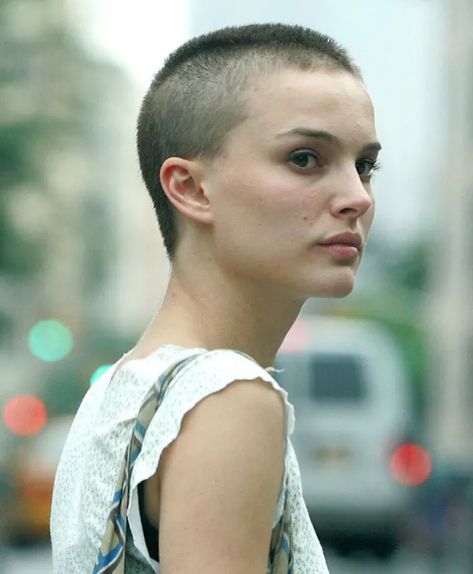 Crew Cut Women, Very Short Hairstyles For Women, Shaved Pixie Cut, Very Short Hairstyles, Sleek Short Hair, Shaved Pixie, Hair Paste, Skinhead Girl, Bangs Ponytail