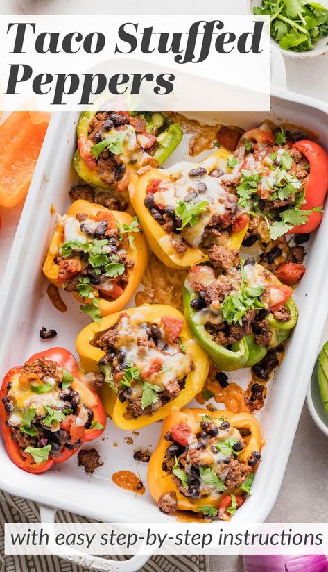 Taco-seasoned stuffed peppers in a white casserole dish. Taco Stuffed Bell Peppers, Stuffed Bell Peppers Ground Beef, Baked Peppers, Taco Stuffed Peppers, Pan Chicken Fajitas, Dinner Recipes Easy Quick, Mexican Food Recipes Easy, Healthy Dinner Recipes Chicken, Food Style