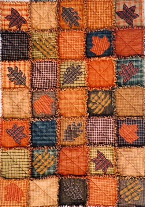 . Colchas Quilting, Fall Quilt Patterns, Rag Quilt Patterns, Fall Quilt, Fall Sewing, Flannel Quilts, Fall Quilts, Halloween Quilts, Rag Quilt