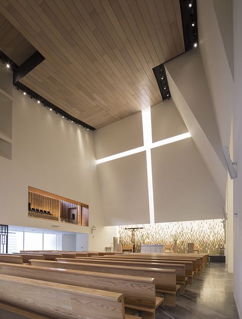 Church Design Architecture, Church Building Design, Church Inspiration, Church Interior Design, Modern Church, Church Stage Design, Desain Lanskap, Church Stage, Sacred Architecture