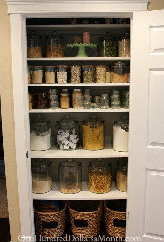 pantry glass jars Produce Baskets, White Pantry, Cooking From Scratch, Healthy Pantry, Homemade Pantry, Freezer Organization, Pantry Kitchen, Kitchen Help, Diy Pantry