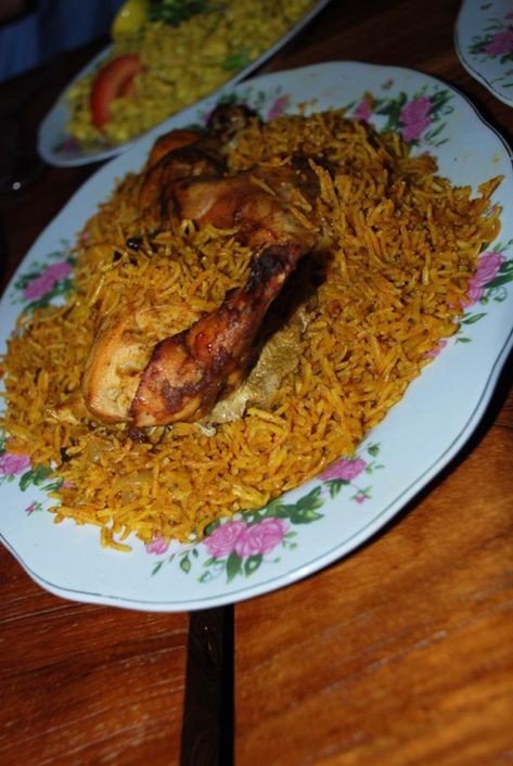 Majboos Recipe, Kabsa Recipe, Makanan Diet, Delicacy Food, Food Drink Photography, Vegetarian Snacks, Recipe Chicken, Food Experiences, Indian Food Recipes Vegetarian