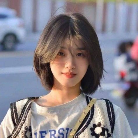 Short Hair For Chubby Faces, Tomboy Haircut, Chubby Face Haircuts, Chubby Face, Hairstyle For Chubby Face, Short Hair Tomboy, Korean Short Hair, Hair Style Korea, Asian Short Hair