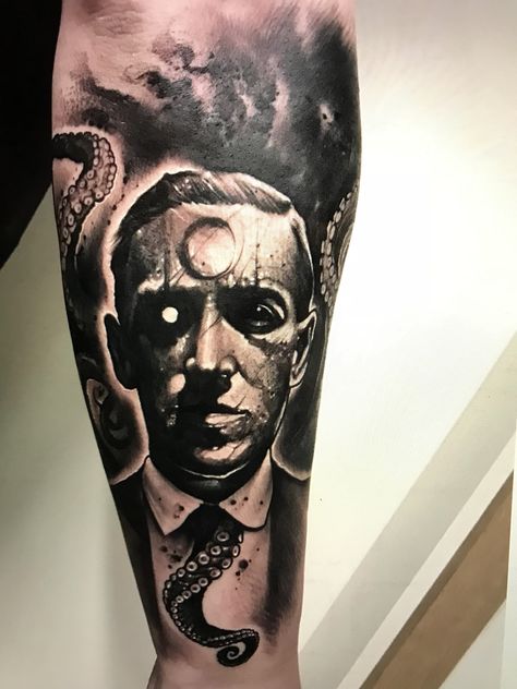 Lovecraft Tattoo Ideas, Hp Lovecraft Tattoo, Dark Trash Realism, Divine Tattoos, Anrijs Straume, Cthulhu Tattoo, H P Lovecraft, Hp Lovecraft, Cool Tattoos For Guys