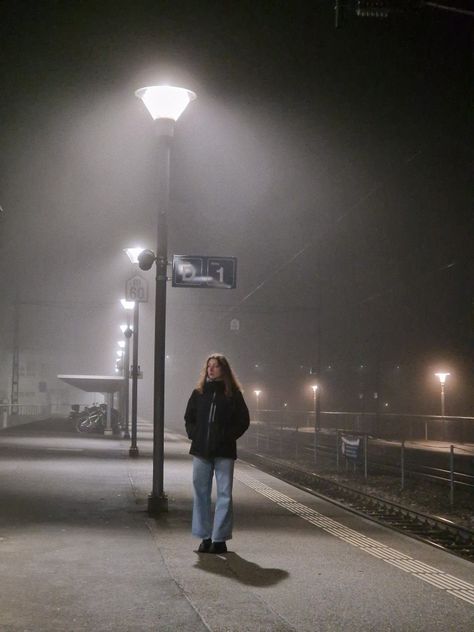 #photoshoot #fog #aesthetic #night #photoidea #photo #beautifulghost IG: 6eautifulgho2t Gloomy Day Photoshoot, Cloudy Day Photoshoot, Fog Photoshoot, A Misty Memory, Oh Who Is She, Fog Aesthetic, Chelsea Cutler, Jeremy Zucker, Instagram Profile Pic