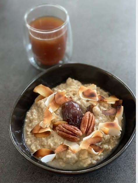 Ayurvedic Porridge Ayurvedic Snacks, Ayurvedic Porridge, Pitta Dosha Recipes, Ayurvedic Meals, Aryuvedic Recipes, Dosha Recipes, Ayurveda Breakfast, Feminine Food, Instagram Refresh