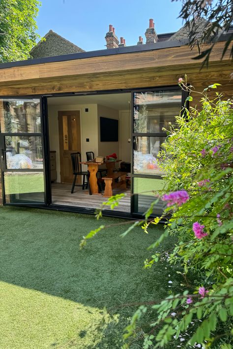 This stunning creative art studio was designed for the entire family to use, offering a fabulous break away space away from the main house.⁠ Also designed to host overnight guests, it features a cosy lounge area, kitchenette, shower, washroom with WC and full hard-wired internet connectivity. ⁠See our website for details and more images on this gorgeous multi-use garden room. ⁠ #intothegardenroom #artstudios #creativestudio #gardencabin Garden Annexe Guest Houses, Garden Rooms Outdoor Spaces, Garden Annexe, Creative Art Studio, Cosy Homes, Indoor Garden Rooms, Insulated Garden Room, Garden Room Ideas, The Garden Room