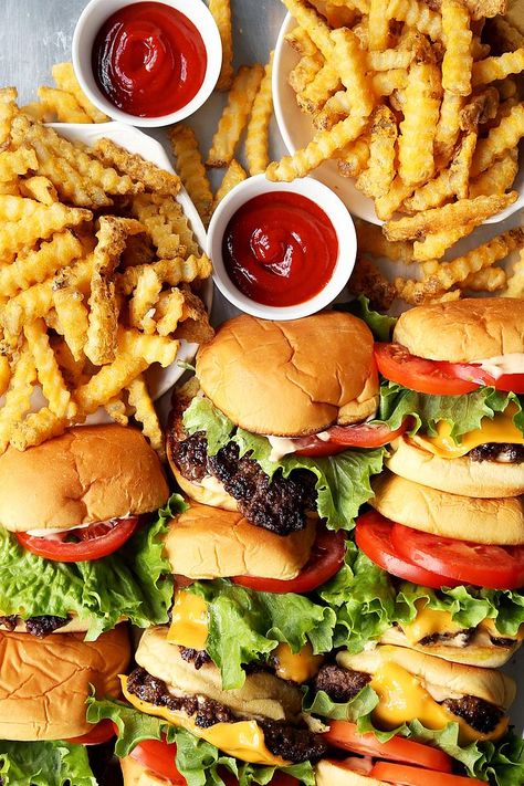 Shake Shack Style Smash Burgers | The Candid Appetite | Bloglovin’ Shake Shack Burger, Smash Burgers, Shake Shack, Smash Burger, Pesto Chicken, Good Burger, Food Goals, Burger Recipes, French Fries