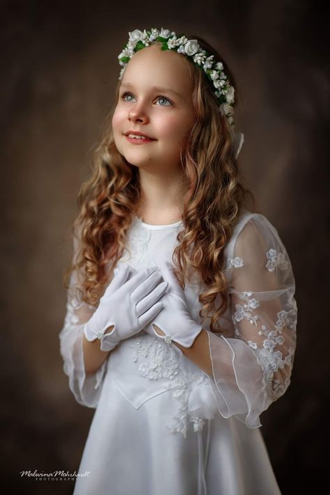 First Communion Photo Ideas, Confirmation Photoshoot, Holy Communion Photoshoot, Communion Photo Ideas, First Communion Photoshoot, First Communion Photography, Communion Photoshoot, Communion Pictures, Communion Photos