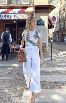 Culotte Outfit, Cropped Sweaters, Elegance Dress, 2024 Outfits, 여름 스타일, Europe Outfits, Casual Outfit Inspiration, Italy Outfits, Casual Day Outfits