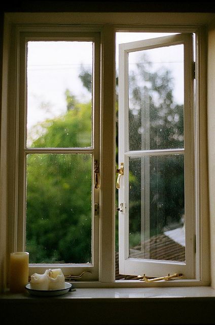 Just breathe... Single Window Design, Art Deco Kitchen Ideas, Incandescently Happy, White Window, House Window, Space Place, Old Farmhouse, Window View, Open Window