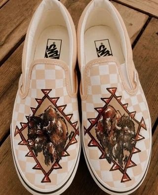 RoadSideRanchDesign - Etsy Western Painted Vans, Western Vans, Painted Vans, Western Shoes, Western Outfit, Western Outfits Women, Camping Outfits, Shoe Inspo, Horse Life