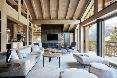 Kirana Chalet - Jean-Philippe Nuel Cozy Rustic Living Room, Modern Chalet, Chalet Chic, Chalet Design, Wooden Cottage, Ski House, Mountain Design, Luxury Ski, Ski Chalet