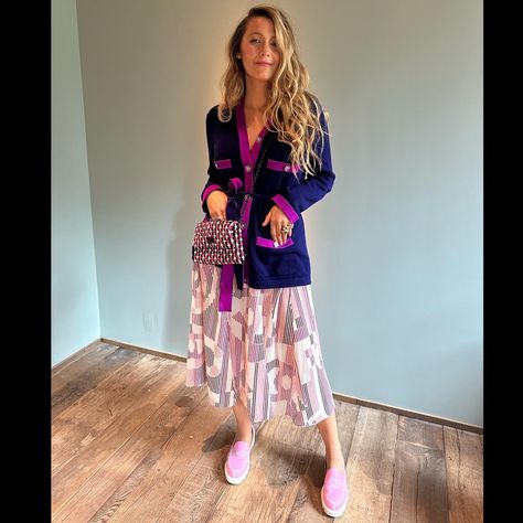 Blake Lively (@blakelively) • Instagram photos and videos Pink Loafers Outfit, Sequin Jumpsuit Outfit, Pink Jumpsuits Outfit, Blake Lively Family, Pink Loafers, Midi Skirts Style, Blake Lively Style, Famous Dress, Sequin Jumpsuit