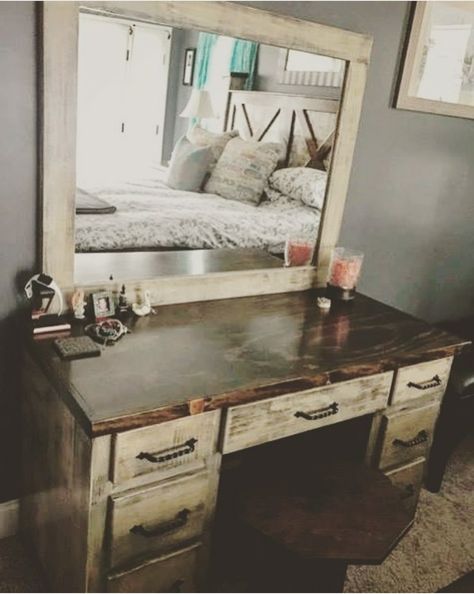 Rustic Vanity Ideas Bedroom, Western Room Ideas, Country Bedroom Decor, Western Bedroom Decor, Ranch House Decor, Western Rooms, Western Bedroom, Ideas Hogar, Cozy Room Decor