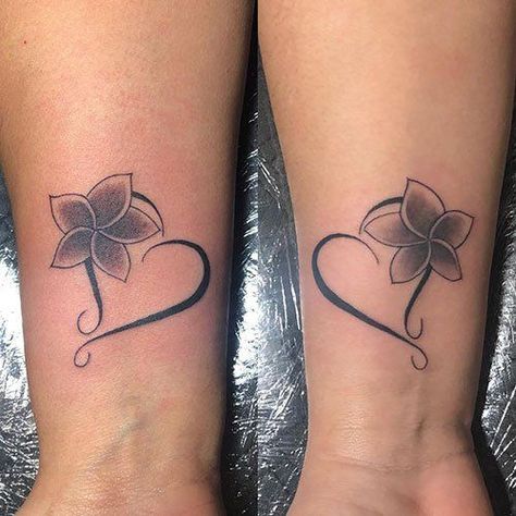 101 Matching Best Friend Tattoos: Cute Best Friend Tattoo Ideas (2023) Matching Niece And Aunt Tattoo, Heart Design Tattoo, Best Friend Tattoos For Women, Mexican Tattoo For Women, Bestie Tats, Honey Tattoo, Matching Tattoo Designs, Tattoos For Women Cute, Mexican Meatloaf