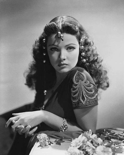 Gene Tierney Stars D'hollywood, Gene Tierney, Hollywood Vintage, Glamour Vintage, Classic Movie Stars, Classic Actresses, Hollywood Icons, Actrices Hollywood, Foto Vintage