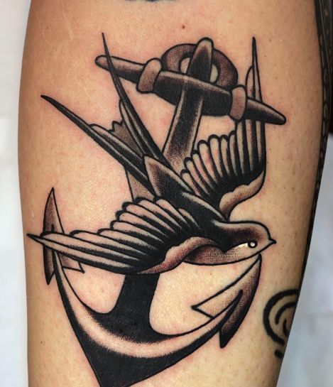 Vintage Tattoos: Inkings That Stand The Test Of Time – Self Tattoo Old Fashion Tattoos Men, Anchor Bird Tattoo, Best Man Tattoo Ideas, Swallow And Anchor Tattoo, Anchor Swallow Tattoo, Swallow Tattoo Men Traditional, Masculine Bird Tattoo, Swallow Bird Tattoo Traditional, Neo Traditional Black Tattoo