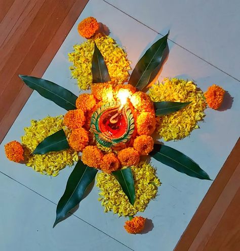 House Flower Decoration, Flower Diya Rangoli, Simple Flower Rangoli Diwali, Laxmi Puja Decoration At Home, Janmastami Decorations At Home, Laxmi Pooja Rangoli, Diwali Flower Rangoli, Simple Flower Decoration, Home Decoration With Flowers