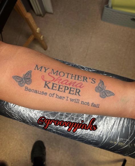 Tattoo Ideas To Get With Your Mom, Rip Mother Tattoo Ideas, Tattoo Ideas For Mama, Family Signature Tattoo, Married To The Money Tattoo, Tattoos First Time Ideas, Women Small Arm Tattoo Ideas, I Am My Mothers Keeper Tattoo, Tattoo Ideas With Parents Names